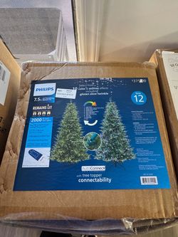 Philips 7.5 ft Lit Twinkling Balsam Fir Christmas Tree