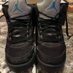 Air Jordan 5 Mid Aqua Blue Size 5 Boys