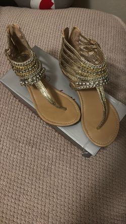 Woman sandals Size 7.5