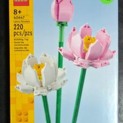LEGO Lotus Flowers Building Toy Set for Kids, Valentine's Day Gift, 40647