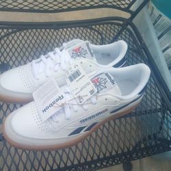 Reebok Size 9.5 Women