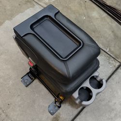 99-07 Chevy Silverado Tahoe Suburban GMC Sierra Yukon Jump Seat Center Console