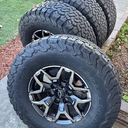 Chevy Silverado Tahoe Yukon rims GMC Sierra Denali Avalanche rines llantas Suburban rims Chevrolet Z71 4x4 rims tires trail boss rims Tires