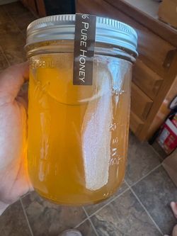 Pure raw honey
