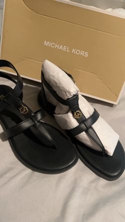 MICHAEL KORS Size 7