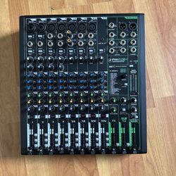 Mackie ProFX12v3 Mixer 