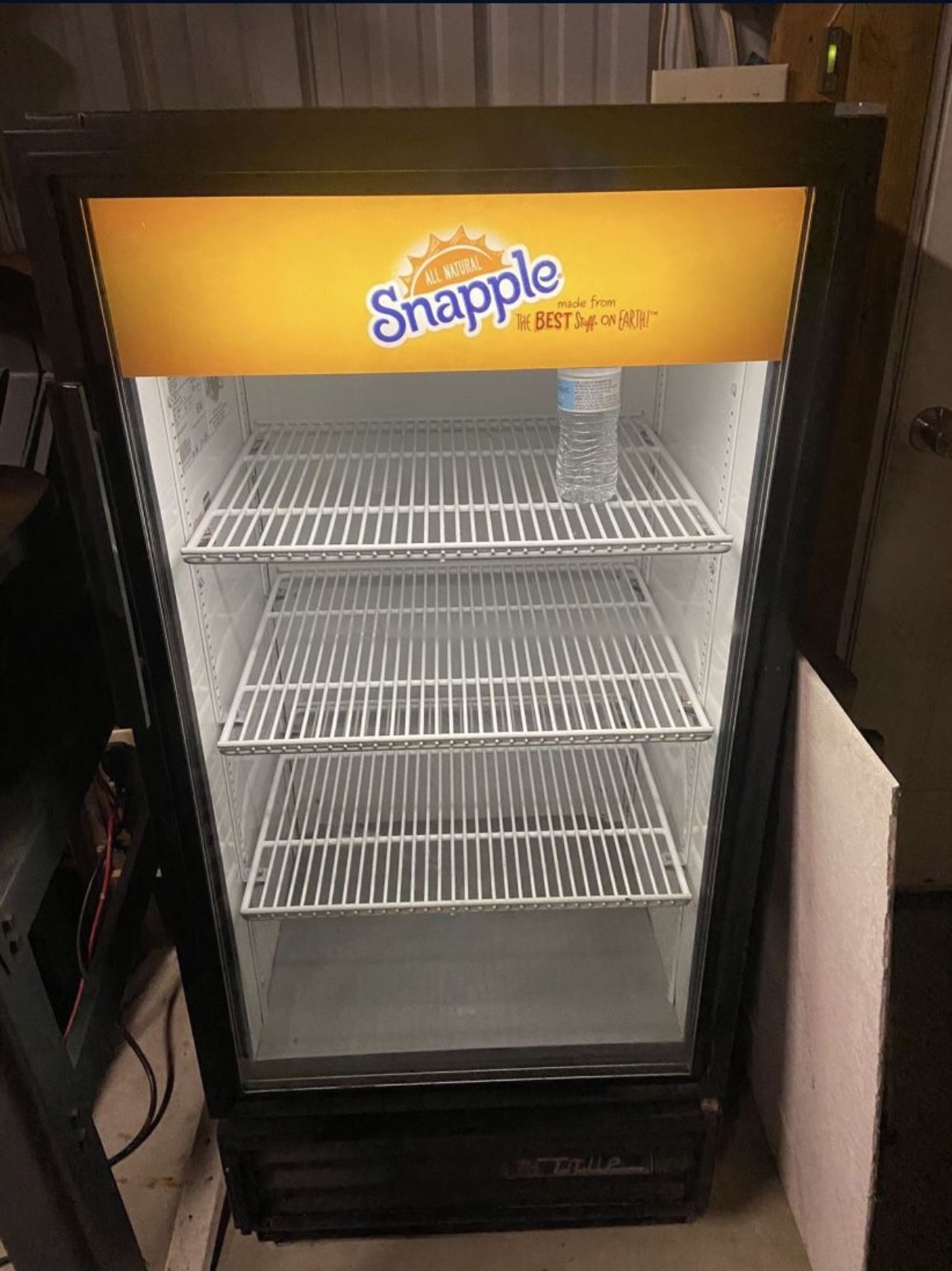 Snapple refrigerator true GDM-10 !!!