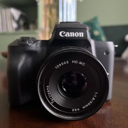 Canon M50 Mirrorless camera 