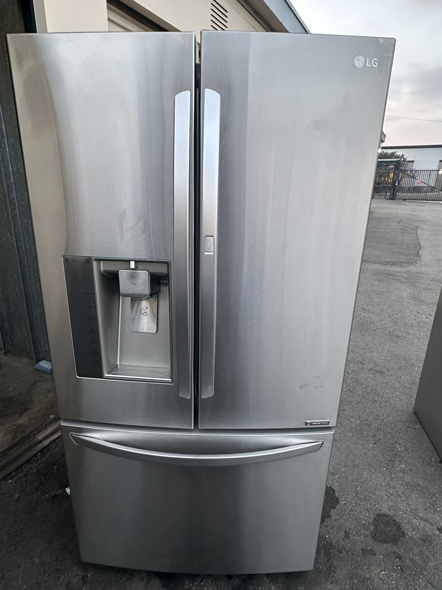 Lg Stainless Steel French Doors Refrigerator Fully Functional