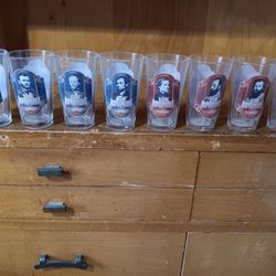 set of 8 Civil War Drinking Classes $20.00 CASH ONLY Door Pickup Only 
