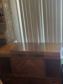 Lane cedar chest