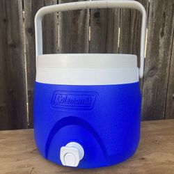 2 Gallon Coleman Cooler W/ Dispenser