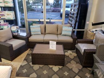 New 4pc outdoor patio furniture set tax included delivery available