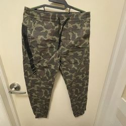 Brand New American Eagle Mens Flex Jogger Pants Size S Army 