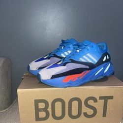 Adidas Yeezy Boost 700
