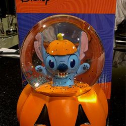 Disney Halloween Pumpkin Stitch Snow ❄️ Globe 