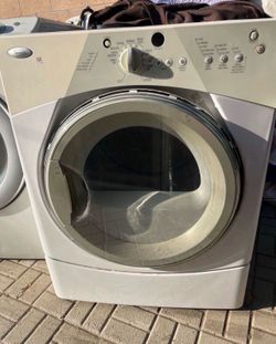 Whirlpool Duet gas dryer in excellent condition, Azusa