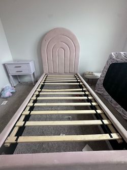 Kids bed for sale