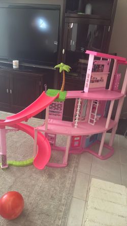 Barbie dream house