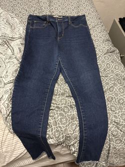 women levis jeans size 31
