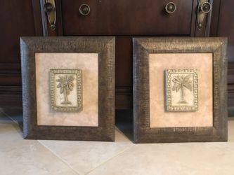 2 WALL FRAMES ART DECORATION