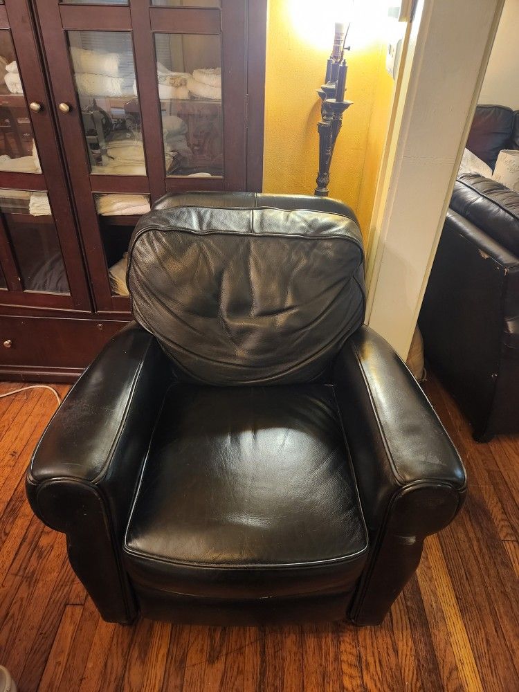 Lazy Boy Leather Recliner Sofa Chair
