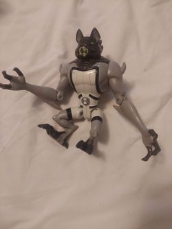 Ben 10 figurine