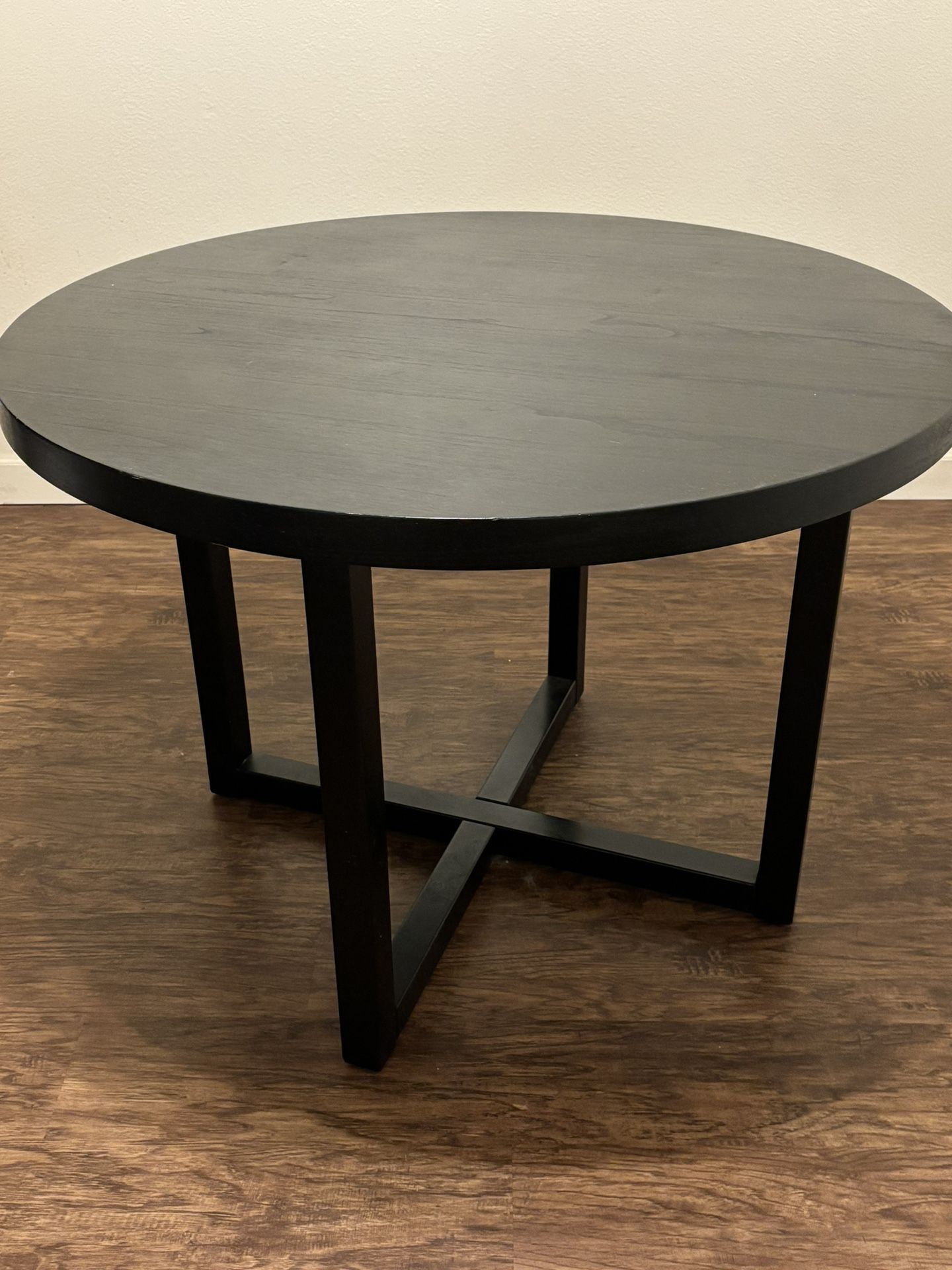 Round Table