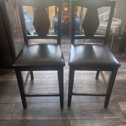 Dining Table Set Of Chairs 