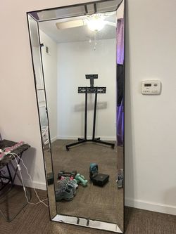Free mirror