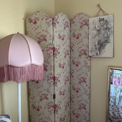 Floral Vintage Dressing Divider 