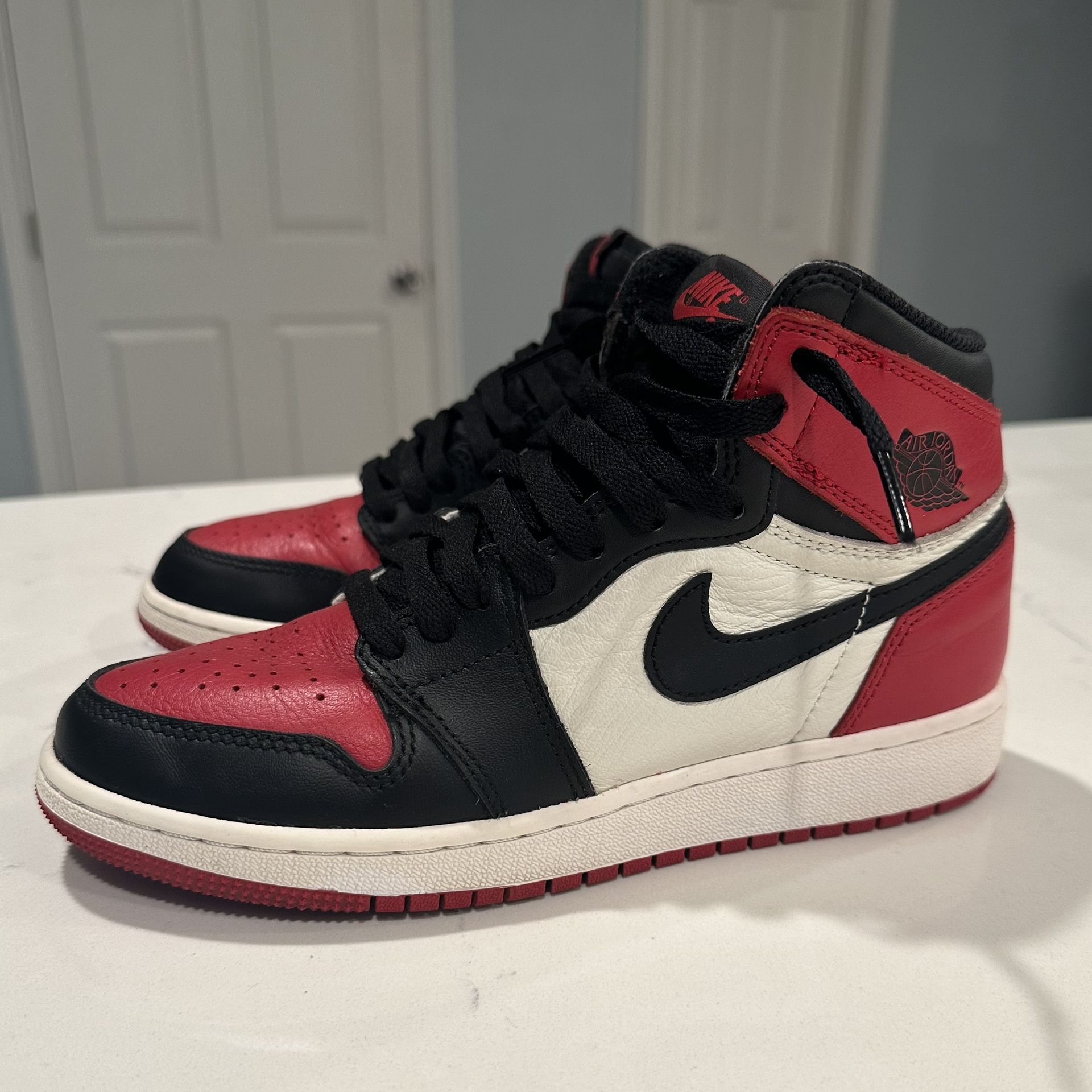 Jordan 1 High Bred Toe Size 5Y