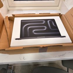  MacBook Pro 14." M5 16GB RAM 1TB SSD Black