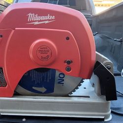 Milwaukee Abrasive Cut Off Machine With Evolution Blade
