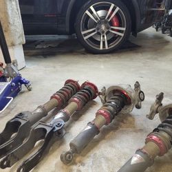 Porsche Cayenne 2011 to 18 Coilovers.