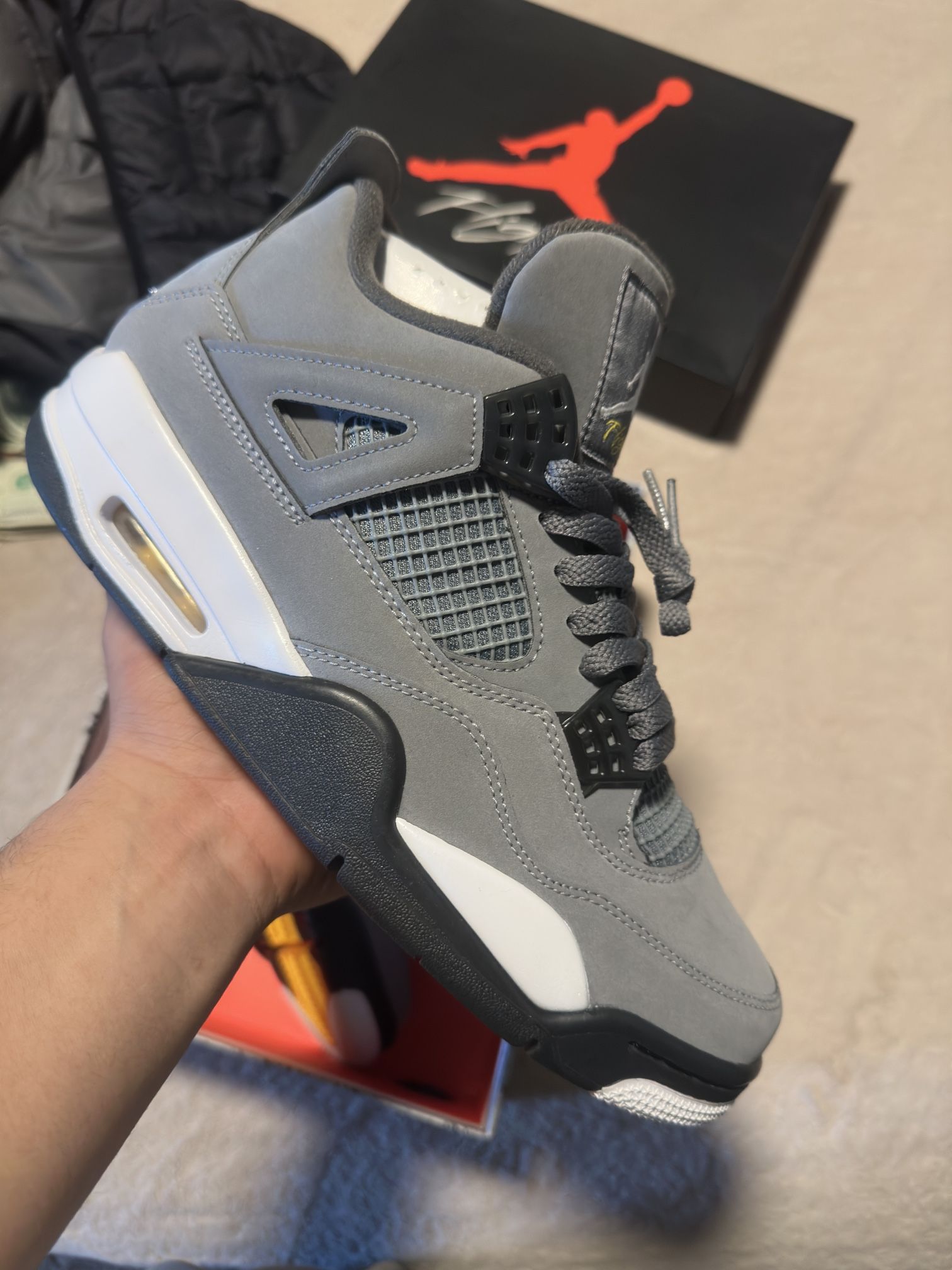Jordan 4 Cool Grey