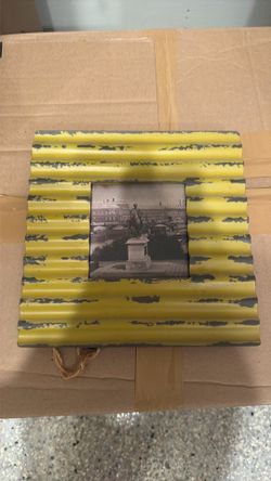 Photo stand