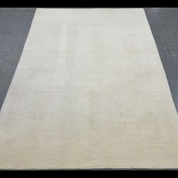 6x8 Wool Area Rug