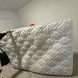 Full Size Mattress ***FREE 