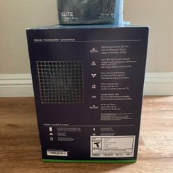 Microsoft Xbox X Series Halo Bundle Limited Edition Infinite Bundle