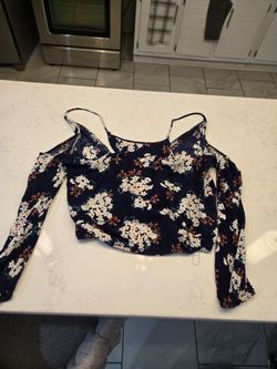 Floral Cold-Shoulder Long Sleeve Crop Top