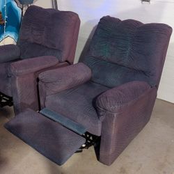 2 Matching Recliners 