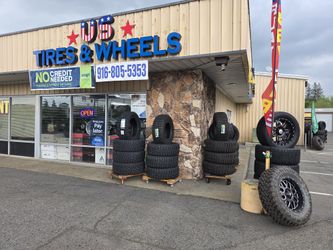 33 / 35 / 37/40 MT AT RT XT ALL SIZE AVAILABLE On Sale Price 