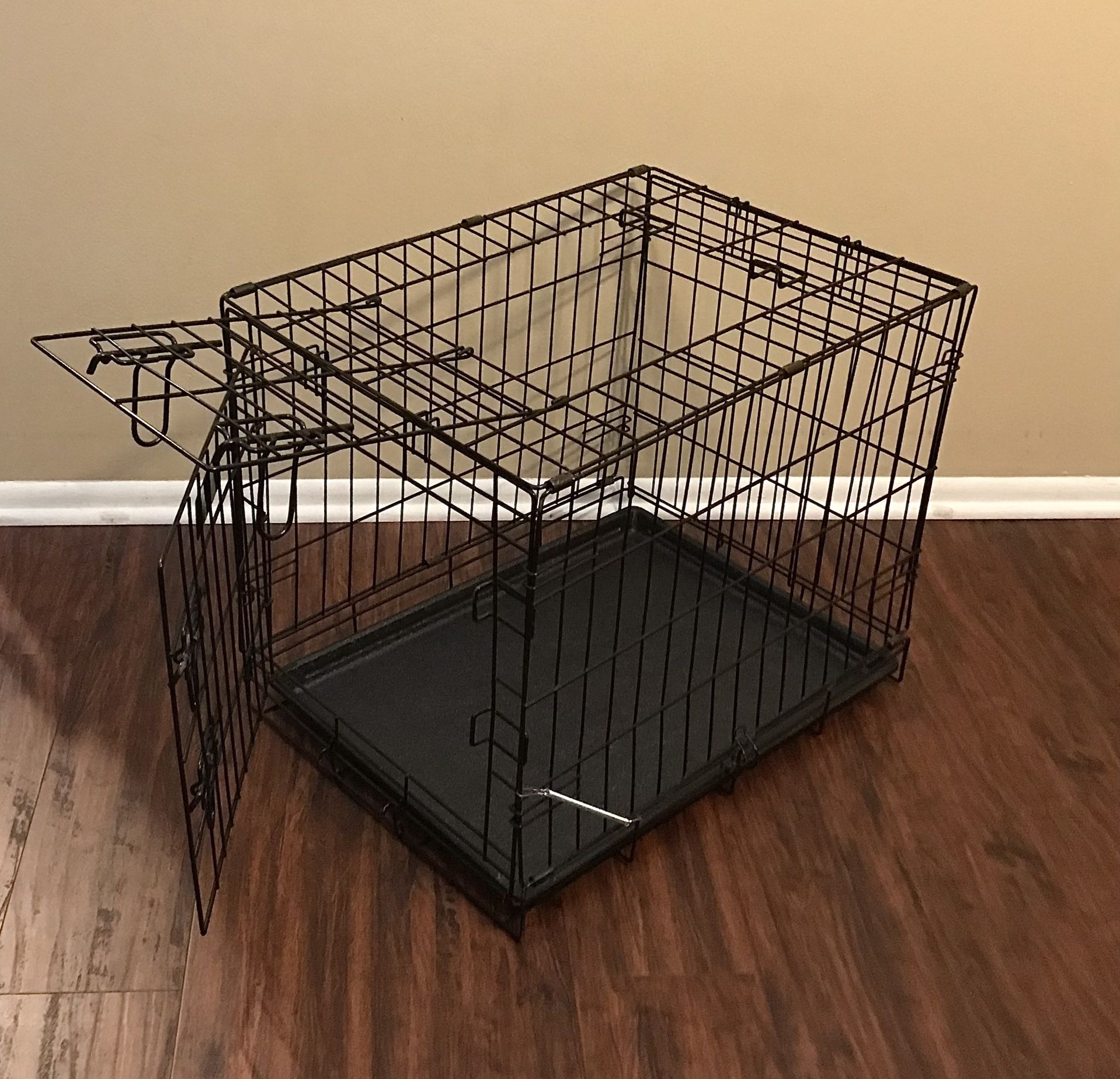 Double door folding metal dog crate,  23.5” 