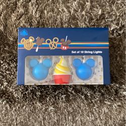 Disneyland set of 10 string lights got 3 Boxes new 15 Each