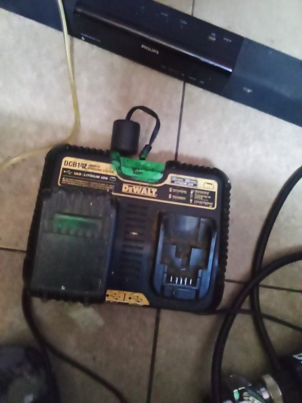 DeWalt Battery Charger With One Battery