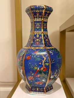 Decorative Blue Oriental Vase with Bird Design