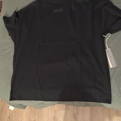 Essentials T-shirt