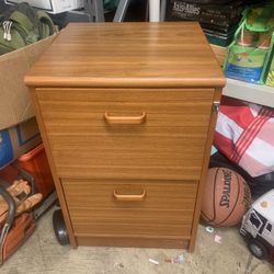 New File Cabinet With Key Lock