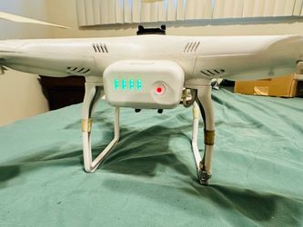 DJI Phantom 3 plus 4 total battery & charger